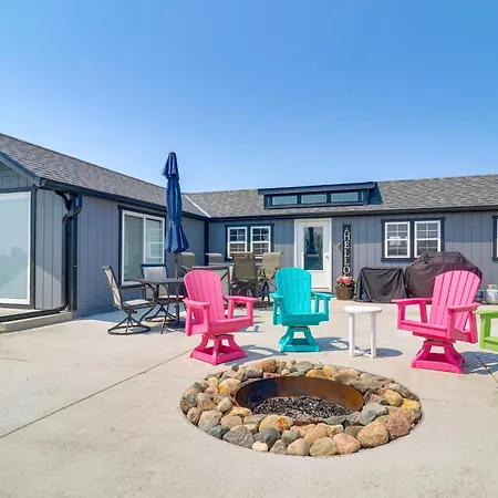 Pet-Friendly Cabin With Lake Access And Patio In Dent